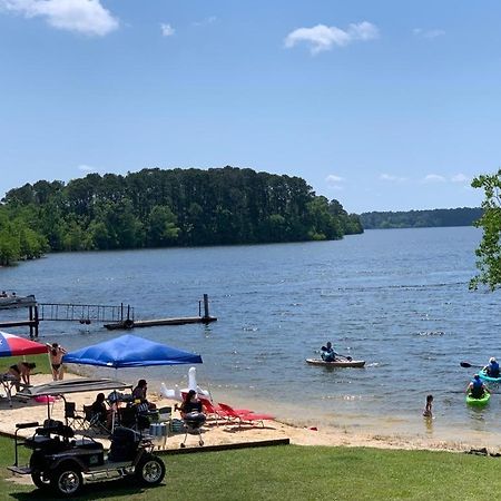 Hemphill Alpine Lakeview Motel Room Wifi,Sandy Beach Boat Ramp,Pier,Marina,Bath House With Laundromat מראה חיצוני תמונה