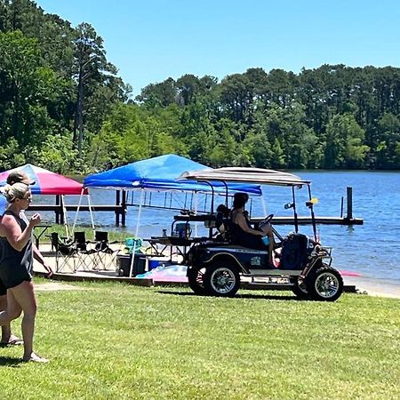 Hemphill Alpine Lakeview Motel Room Wifi,Sandy Beach Boat Ramp,Pier,Marina,Bath House With Laundromat מראה חיצוני תמונה