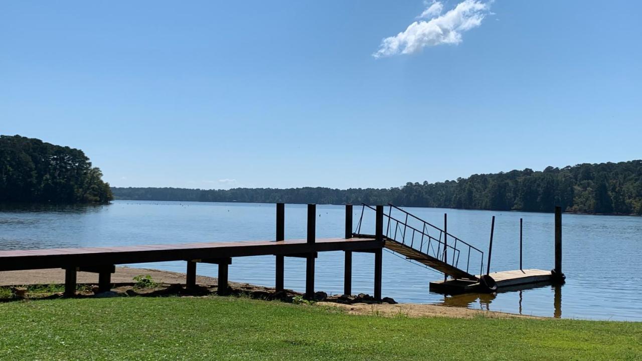 Hemphill Alpine Lakeview Motel Room Wifi,Sandy Beach Boat Ramp,Pier,Marina,Bath House With Laundromat מראה חיצוני תמונה